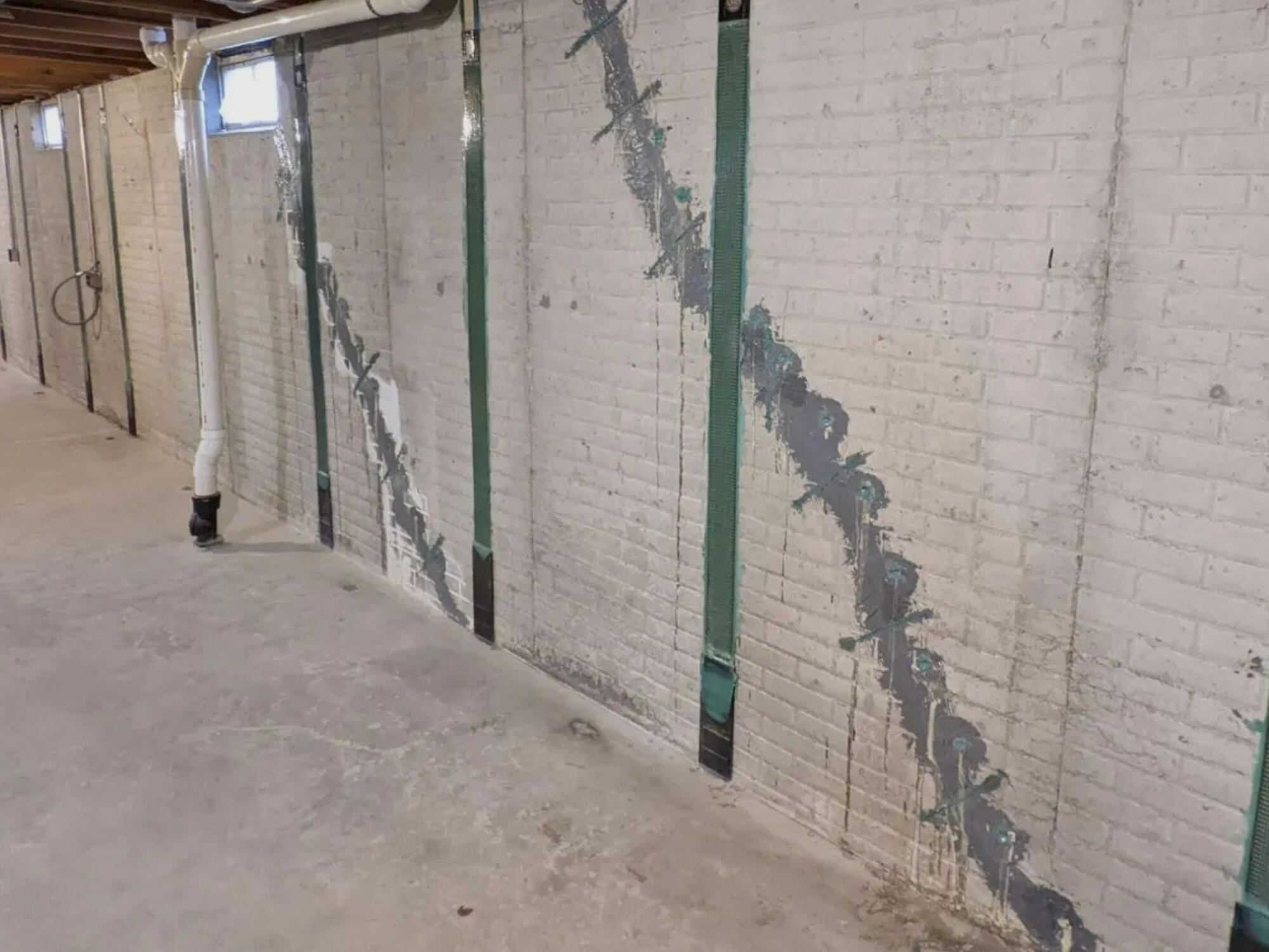 BASEMENT FOUNDATION CRACK REPAIR